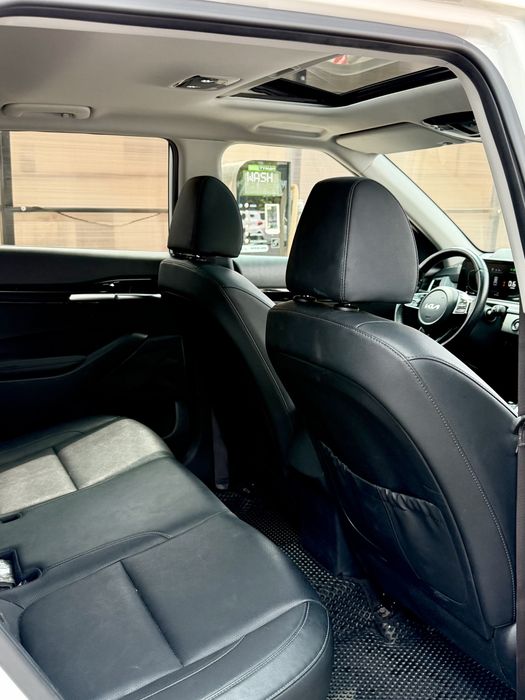 Kia Seltos 2023 — 7