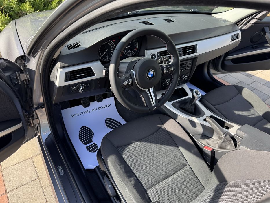 Bmw seria 3/E90/Volan M-paket/Led/2.0/143 CP/2009/euro5/Limuzina/