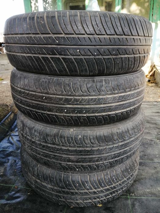Vând 4 avelope de ocazie în stare foarte buna pentru sezonul cald.