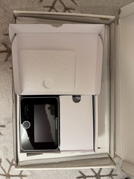 Termostat Ariston Sensys HD Wireless + sonda de temperatura exterioara