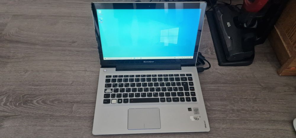 Laptop Lenovo Ideapad i7 gen 4