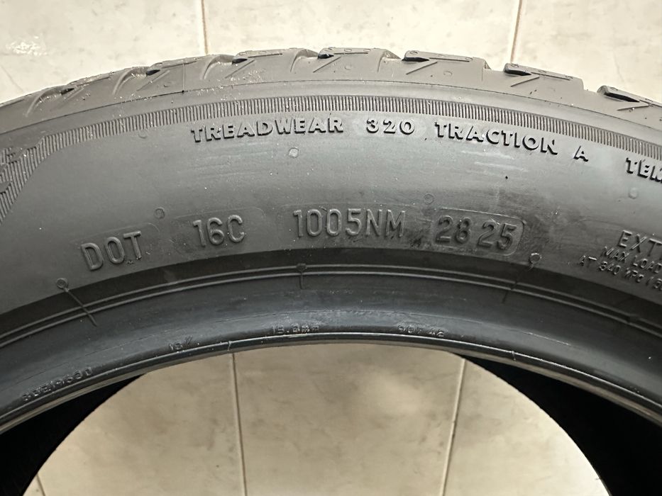 Летни гуми 215 50 18