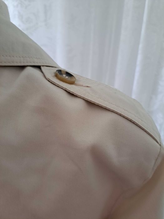 trenci de firma Charles Vogele