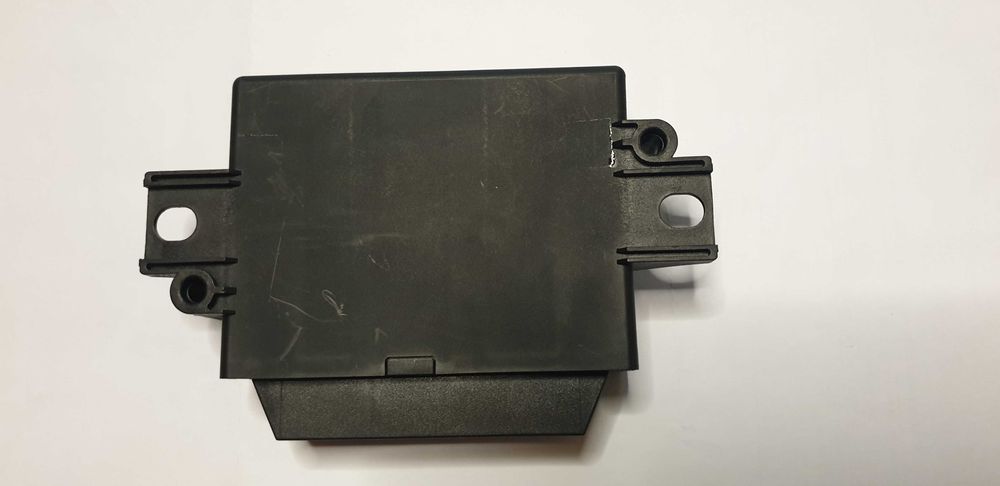 Оригинален блок за управление помощ при паркиране VW  Passat B7.