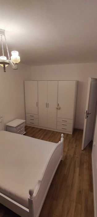 apartament de inchiriat