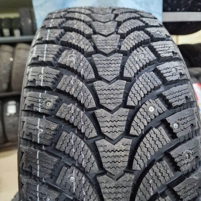 265/50r20 Maxtrek Trek M900