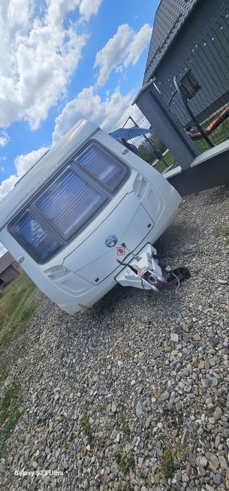 Închiriez rulota SWIFT