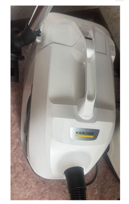 Пылесос Karcher DS 6 PLUS белый