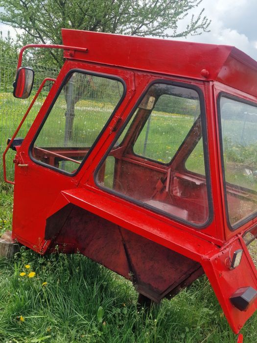 Cabina tractor u650 trapez