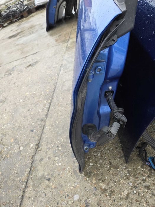 Usa stanga dreapta BMW seria 4 F33 F32 culoare Estoril Blau B45