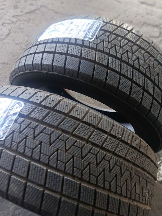 Нови зимни -19цола-285/45:255/50-"GRIPMAX"-с монтаж и баланс