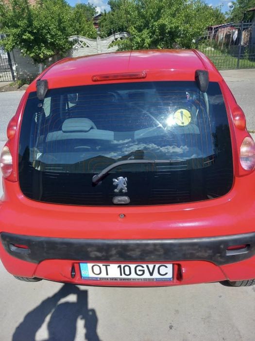Peugeot 107 1.0 l benzina , anu 2007
