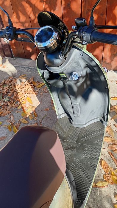 Vând scuter electric