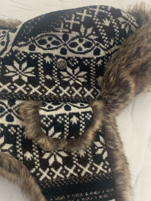 Bugatti зимна шапка