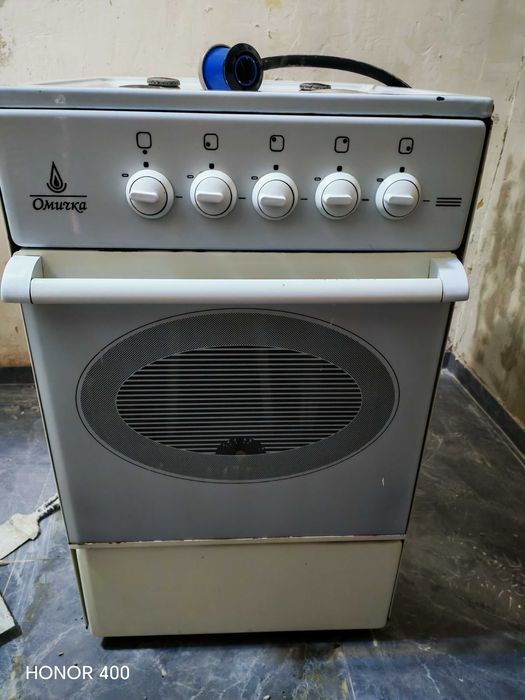 Продам газовую плиту