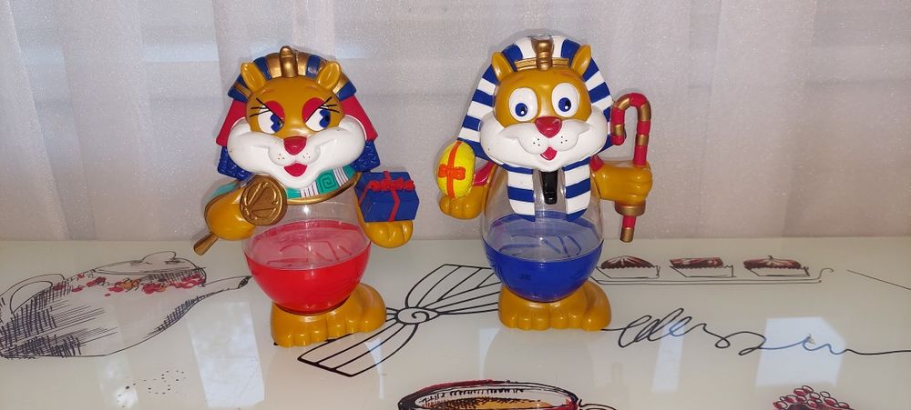 Figurine Kinder Ferrero mascote
