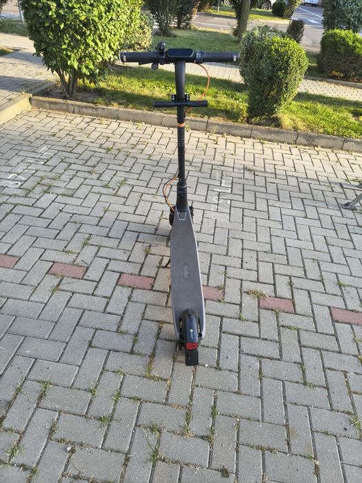 Trotinetă Electrică Ninebot Segway Seria E2 + Ghidon Suplimentar Copii + Încărcător