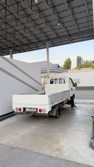 Kia bonga 1tona 200 Starex mator