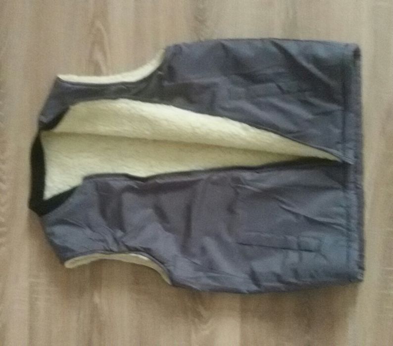 Продам зимнюю детскую куртку