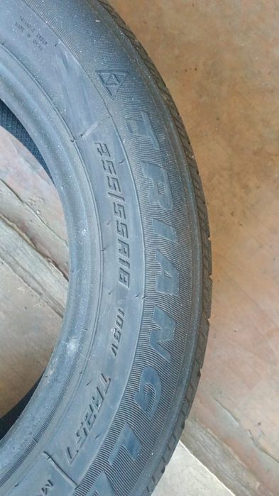 Покрышка Бу от BMW X5