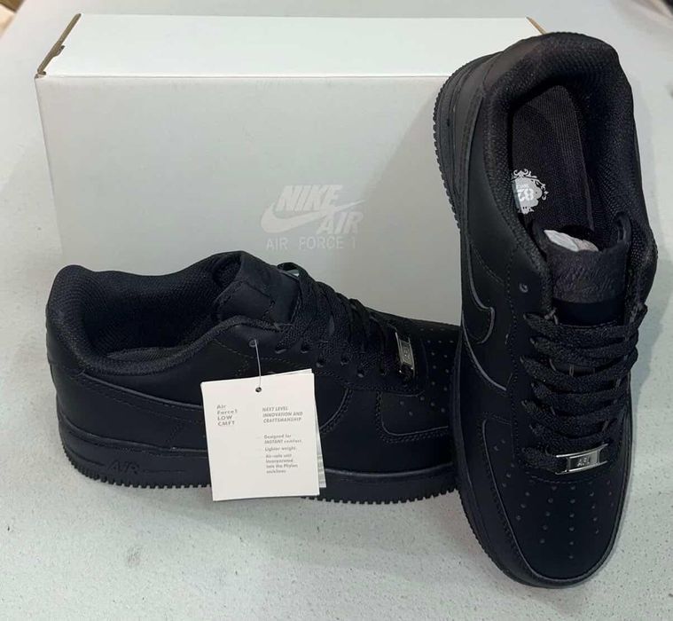 Nike Air Force 1 Black