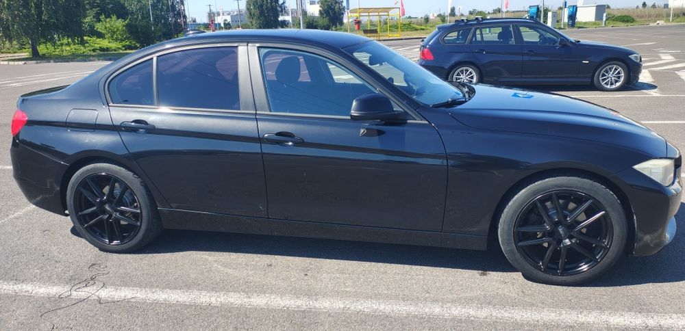 BMW 320i, 184cp, 2012 automat