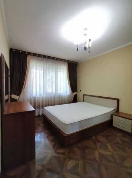 Продам 3/5/5 Госпитальный Ойбек