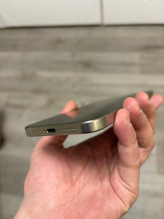 Продам Iphone 15PRO MAX