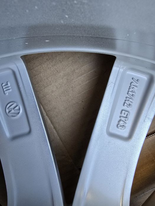 235 55 R 17 jante aliaj cu cauciucuri de iarna DOT 2023 ~ 5 x 112 ET43