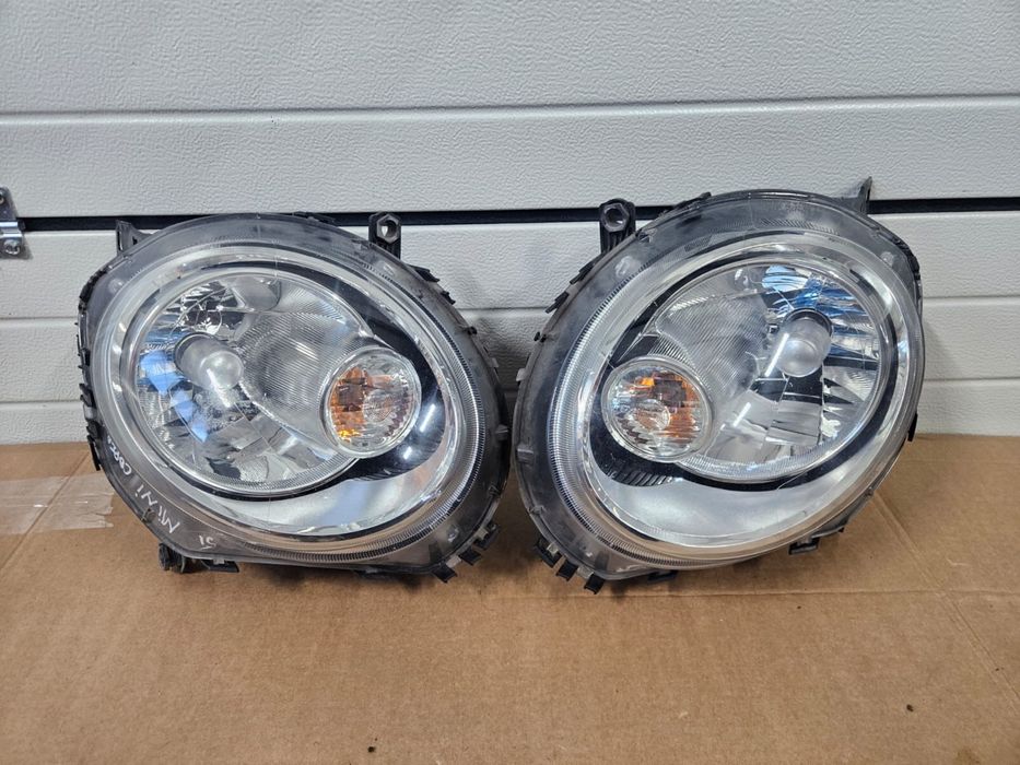 Faruri / Far Stanga / Dreapta Mini Cooper R56 2012