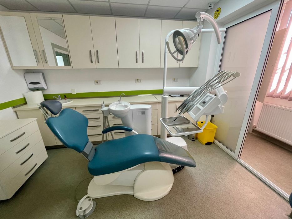 Unit dentar  Diplomat Adept DA 130