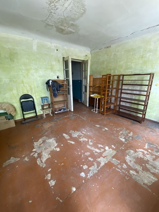 Продается 2-х комн квартира , район Кирова