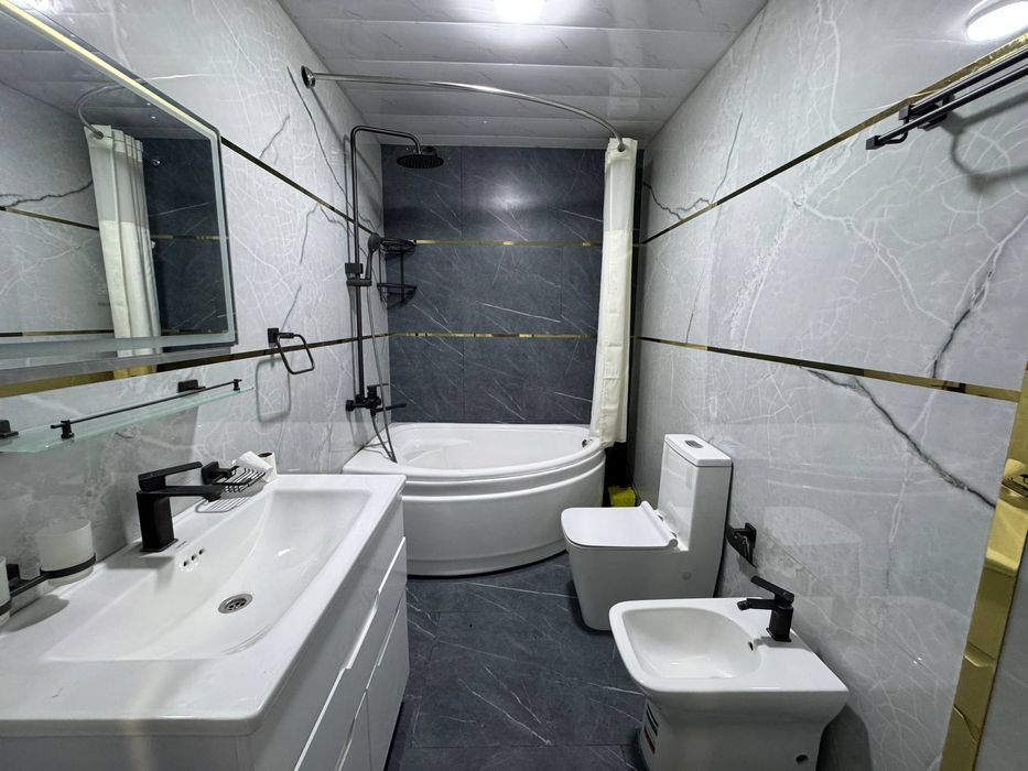 Тайёр ховли уй айрапорт эко шахаоди бошида жойлашган сотилади