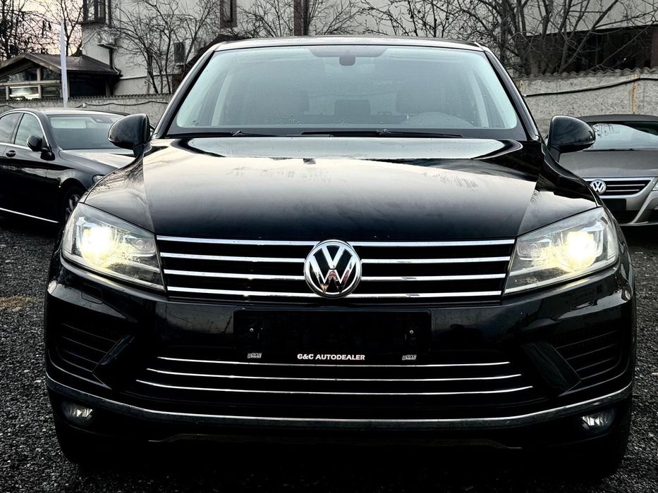 Volkswagen Touareg 7P – 3.0 TDI V6 – 262 CP – 4x4 – Panoramic Roof – P