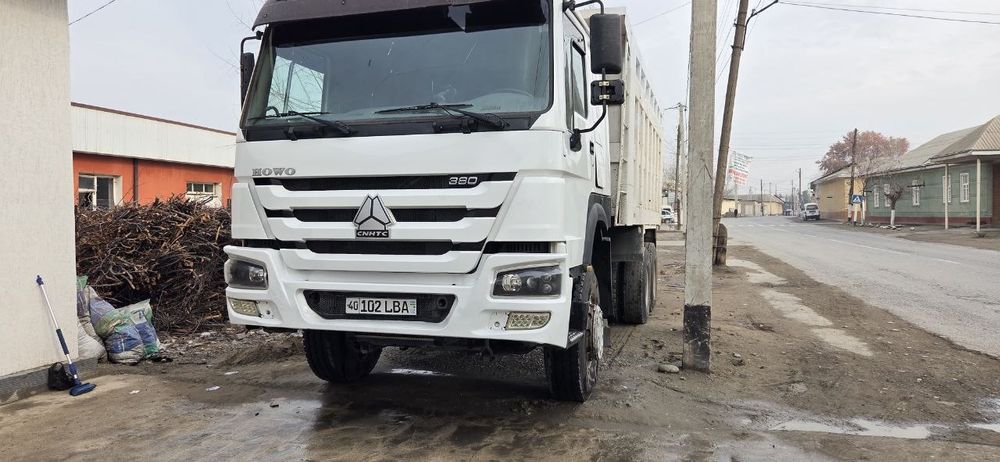 HOWO Самосвал Сотилади 
 Йили: 2018