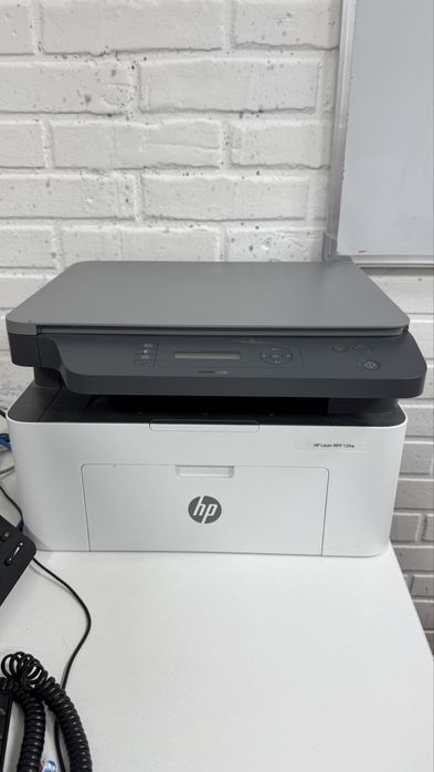 HP Laser mfp 135w