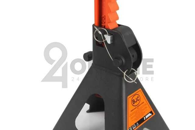 НЕМСКИ Комплект Стойки За Автомобил С Гребен BJC 3 ТОНА + ЛЕД ФЕНЕР