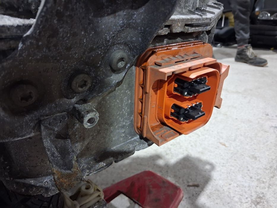 Invertor hybrid bmw seria 7 G11 2019 baterie