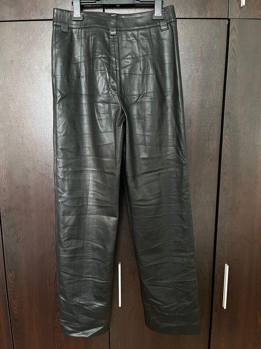 Дамски кожен панталон ZARA