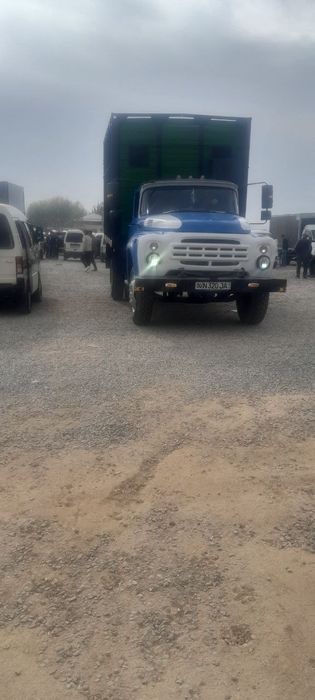 Zil 130 sotiladi 1981-yil ishlab chiqarilgan