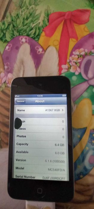 IPod A1387 8 GB pentru piese / functional cu pata pe ecran