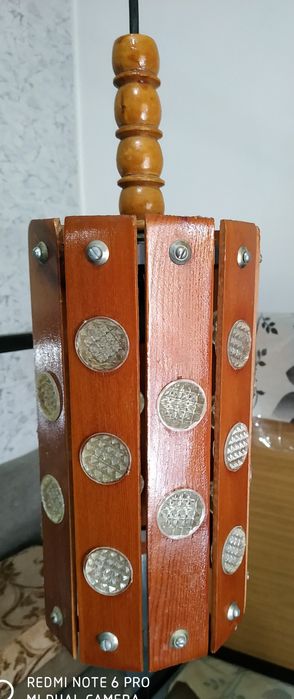 Продается люстра в рабочем состоянии!!!