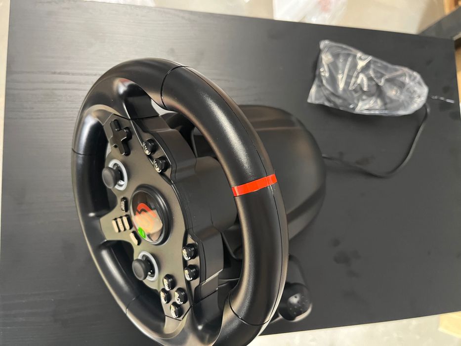 Геймърски волан 220 RS-X с педали, LED, 22см, черен, комплект