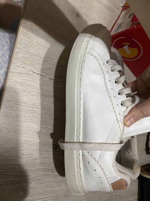 Кроссовки турецкие размер 38