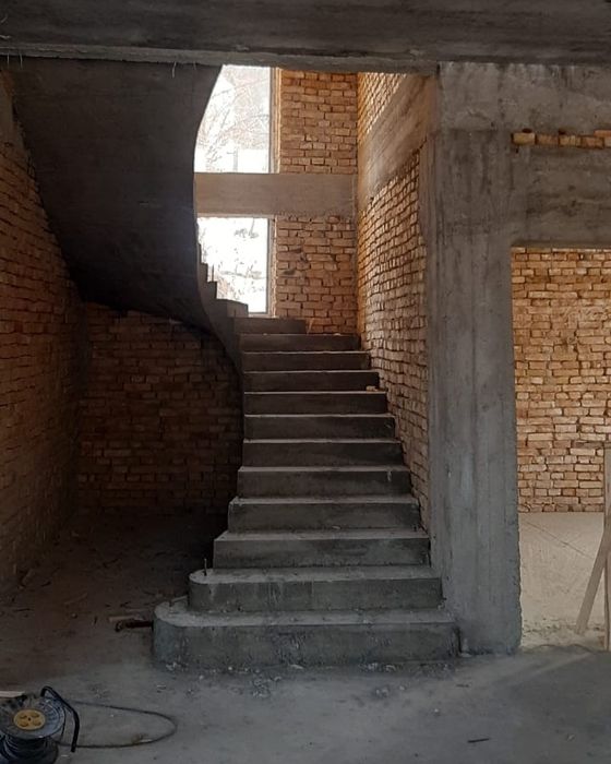 Бетонные лестницы(Монолитные).