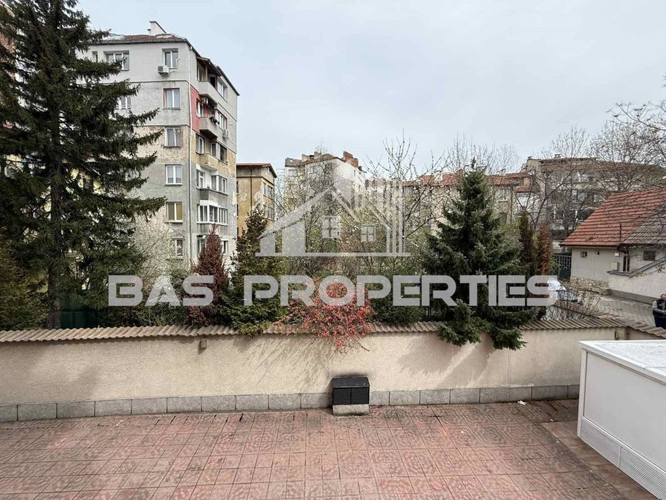 Дава се под наем Двустаен апартамент в София, Център - 60 кв.м за 698.19 € - Снимка #8