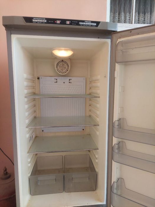 Холодельник газ плита сотилади