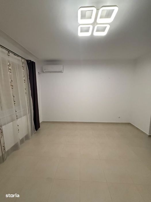 Proprietar închiriez studio la 10 minute de metrou pacii/preciziei.