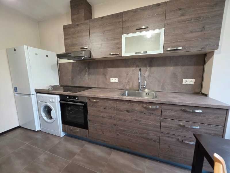 Дава се под наем Тристаен апартамент в София, Изток - 58 кв.м за 618.12 € - Снимка #2