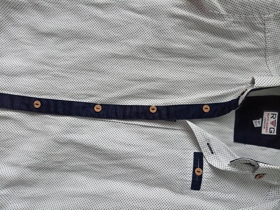 Camasi băieți mărimea 116 +vesta